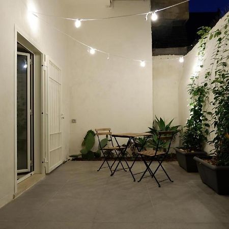 Dante'S Patio Lägenhet Bari Exteriör bild